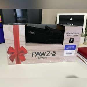 Mens size 8 bearpaw brand slippers